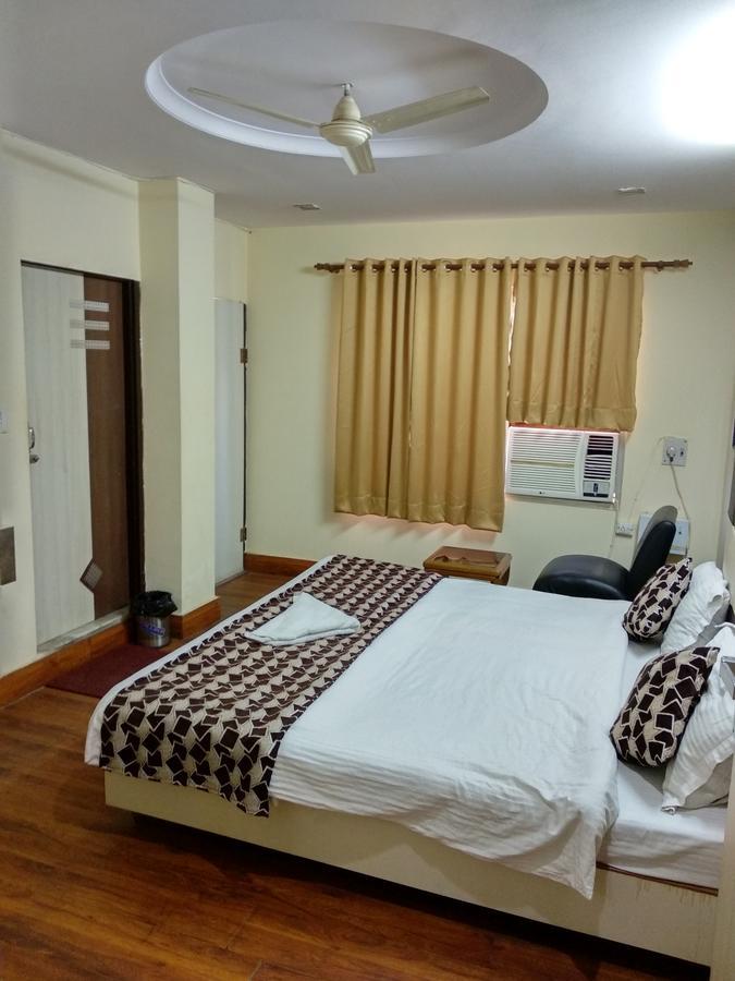 Hotel Ishwar Palace Jaipur Buitenkant foto